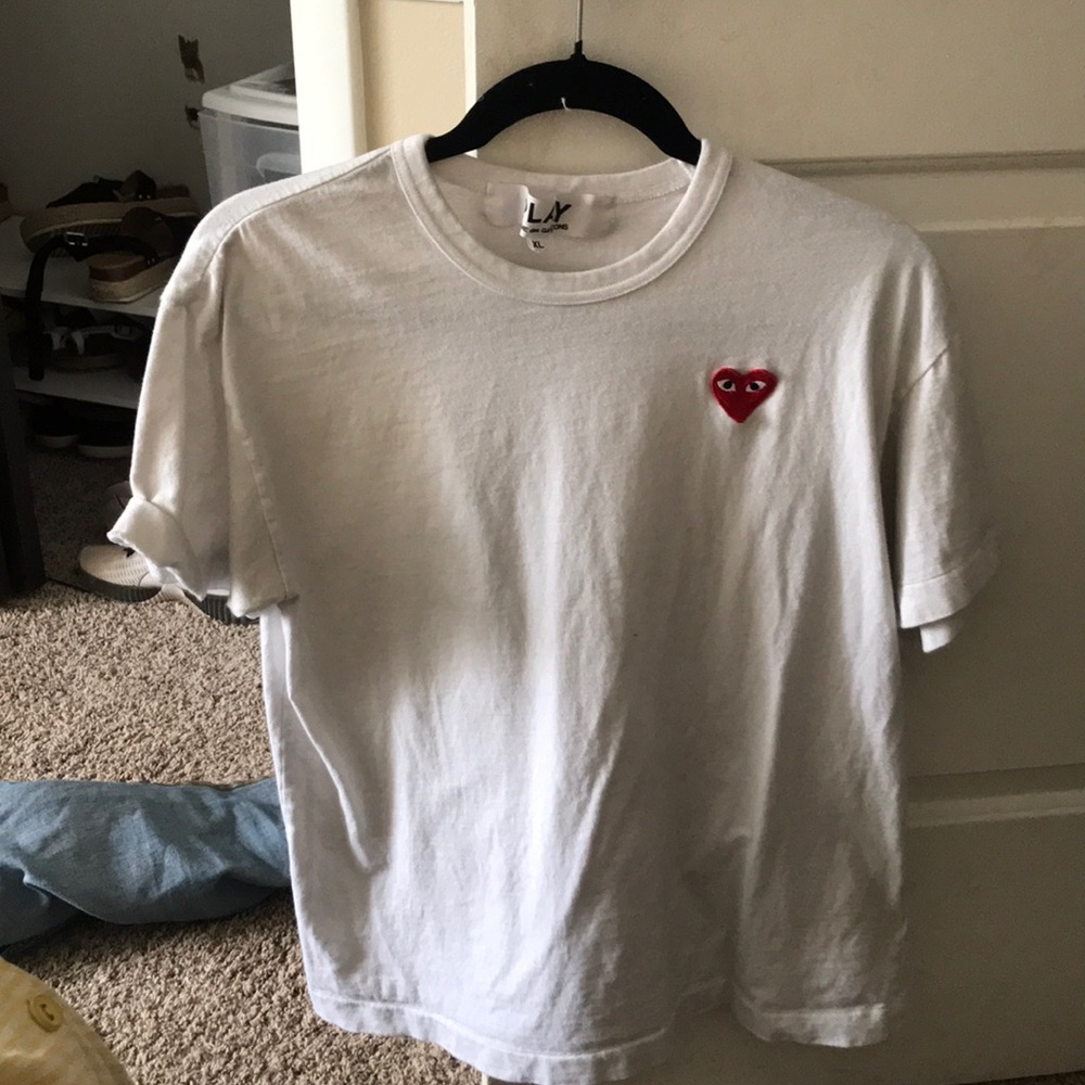 Cdg men’s xl could fit size medium or large